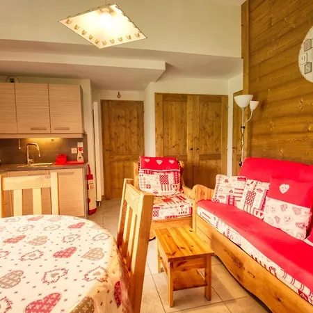 Appartement à Morillon, Proche Du Et Navette, Avec Terrasse Et équipements Modernes - Fr-1-642-88 Morillon